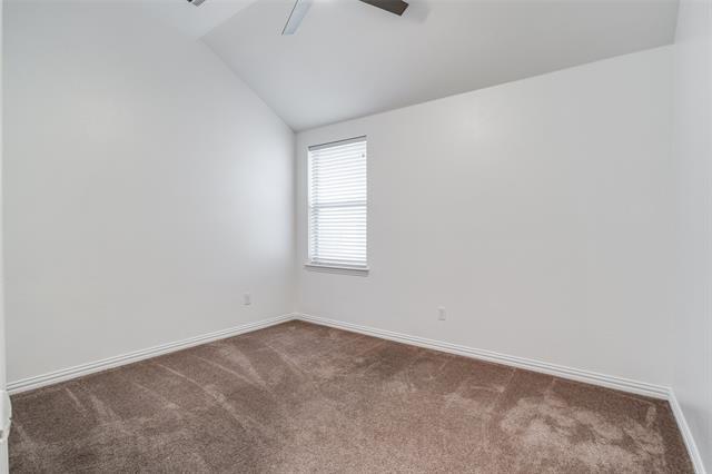 Building Photo - 229 Bluefinch Dr