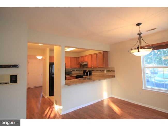 Building Photo - 3700 Harvard Dr