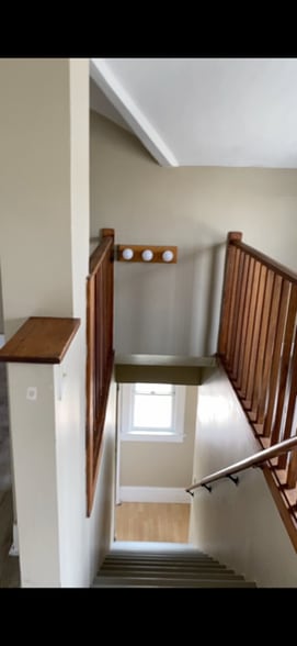 by-level - 2915 N Farwell Ave