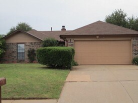 Building Photo - 2701 Pennington Ave