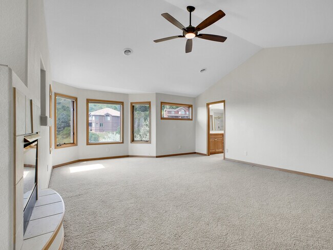 Building Photo - 16374 Sandstone Dr