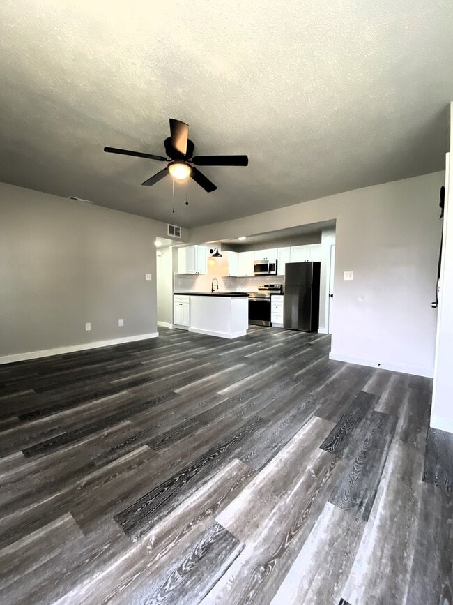 Building Photo - Available for Immediate Move-in!!!
