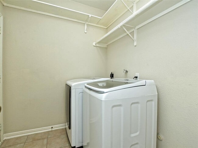 Building Photo - 11513 Glen Falloch Ct