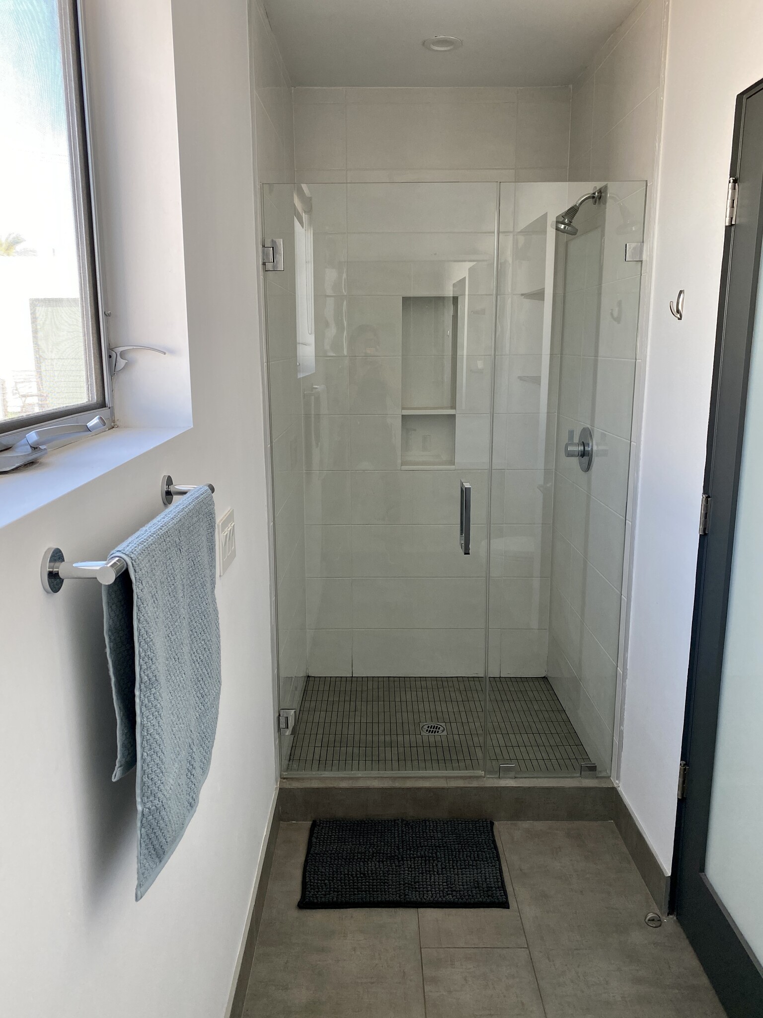 3rd Floor en suite bathroom shower - 7197 Formosa Fusion Ct