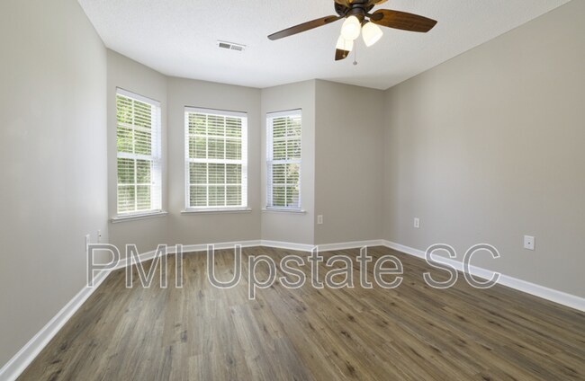 Building Photo - 515 S Brown Beaver Ct