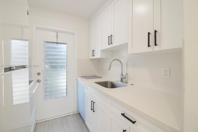 Building Photo - 1440 SE 15th St