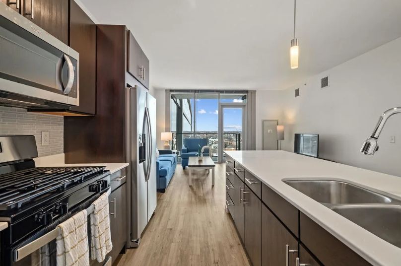 Building Photo - 3740 N Halsted St