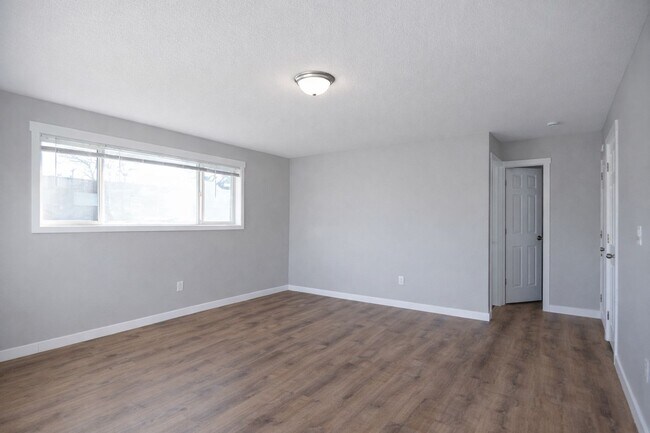 Building Photo - 1410 E 30th St