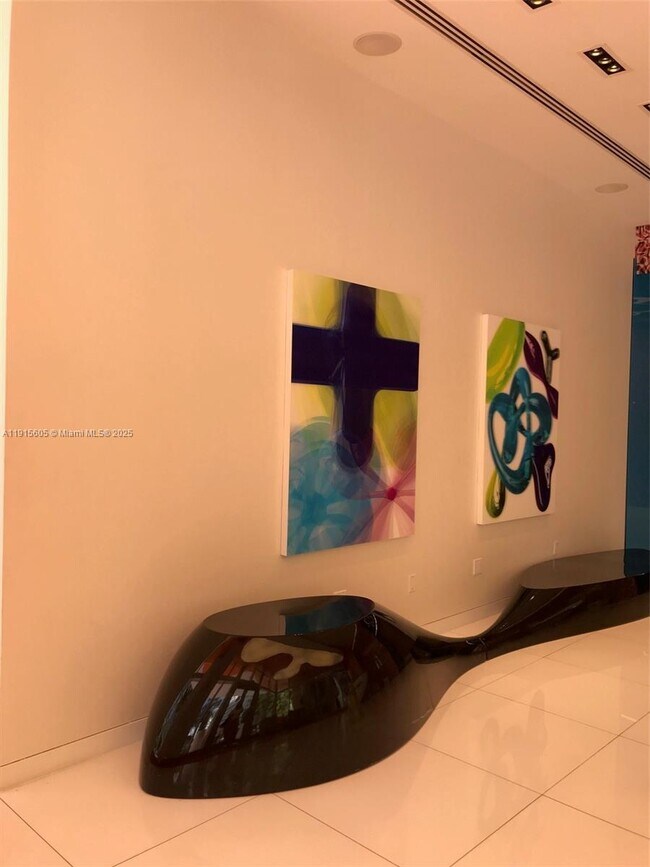 Building Photo - 31 SE 6th St