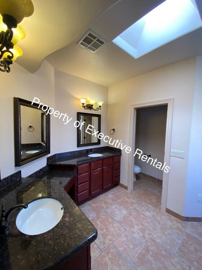 Building Photo - 4308 Calle Sonesta