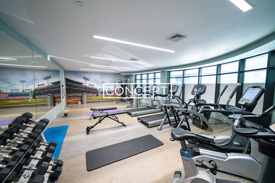 Building Photo - 5 Manor St