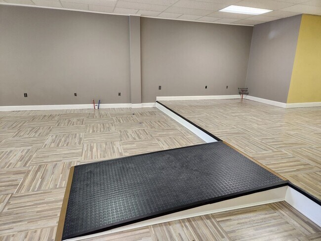 Building Photo - 110 N Michigan Ave