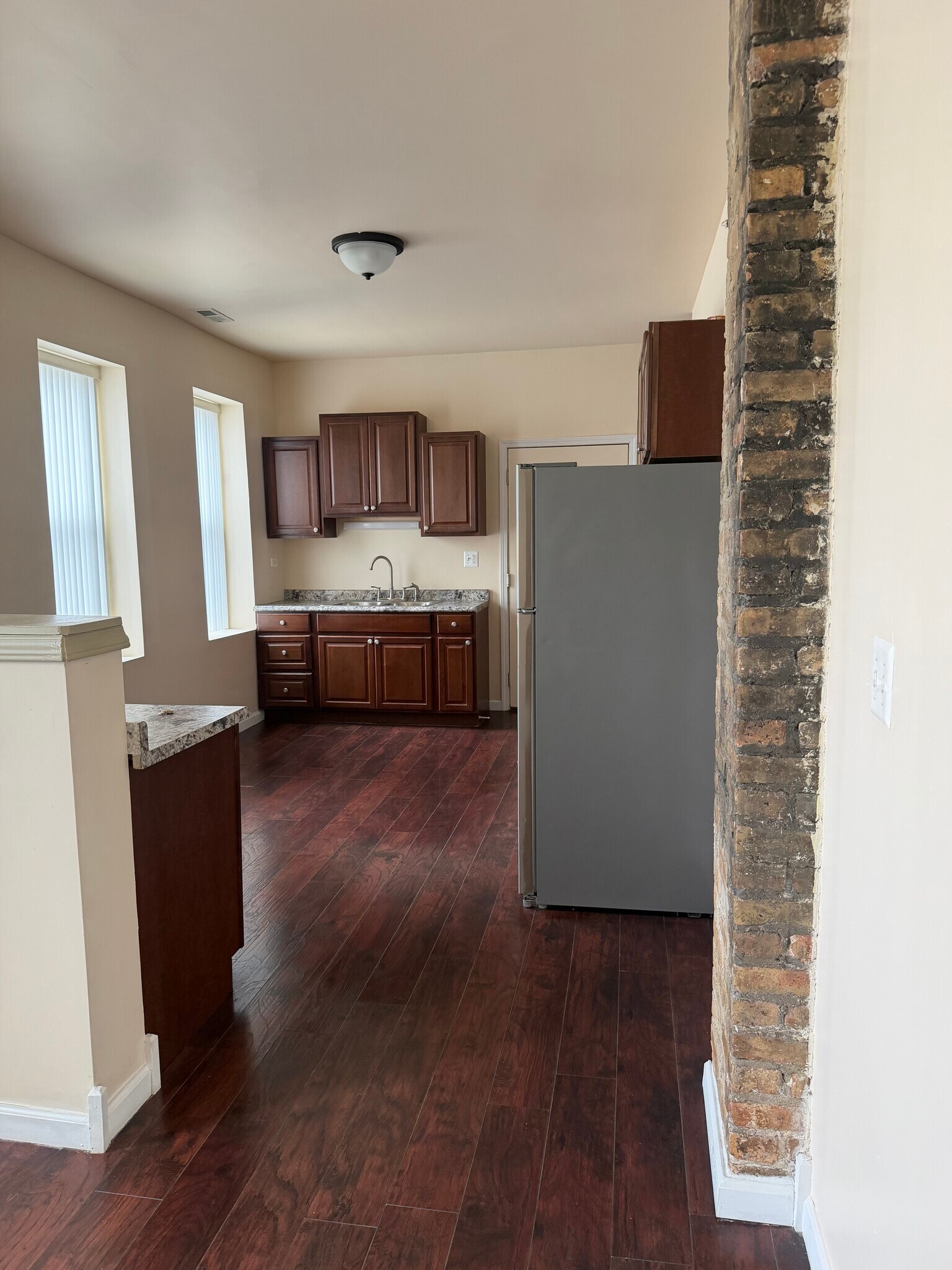 Kitchen - 12705 Honore St