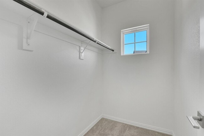 Building Photo - 8216 Bethpage Dr
