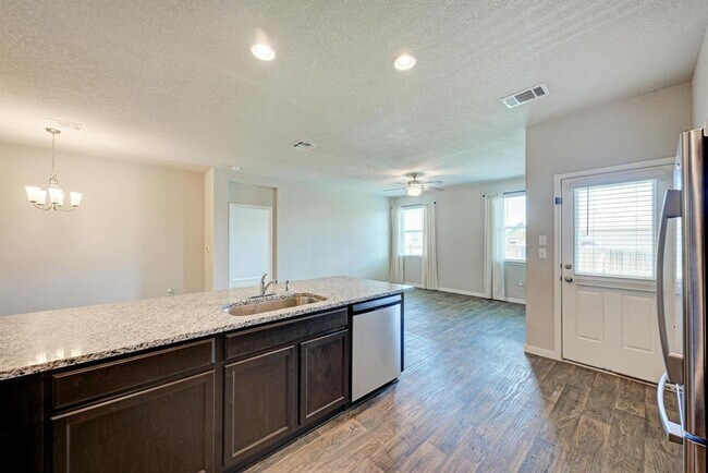 Building Photo - 125 Jubilee Dr