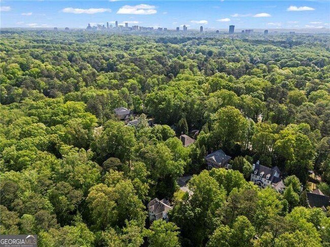 Building Photo - 1169 Dawn View Ln NW