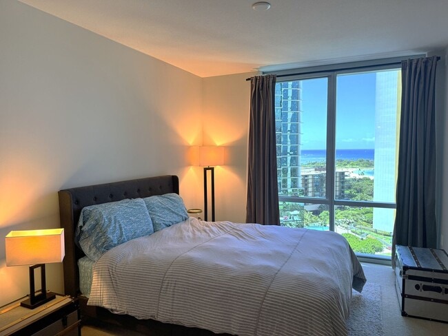 Building Photo - Waihonua - Two Bedroom, Two Bath, One Park...