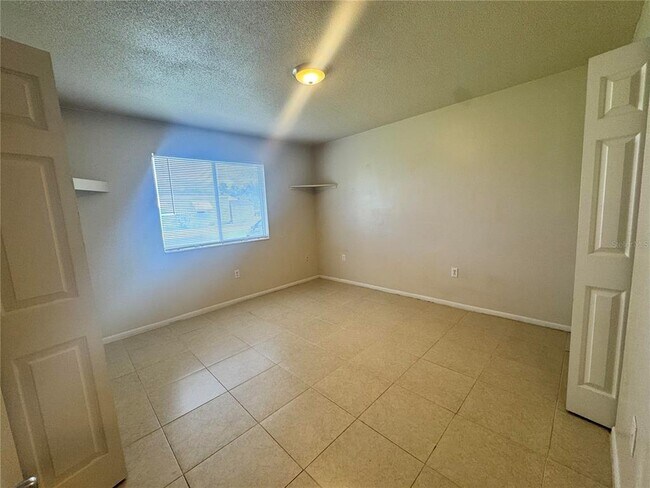 Building Photo - 2744 Botts Landing Rd