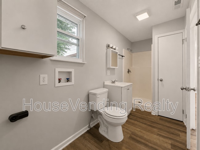 Building Photo - 2221 Compton Dr