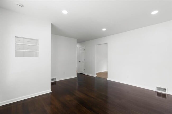 Building Photo - 21374 Ithaca Ave