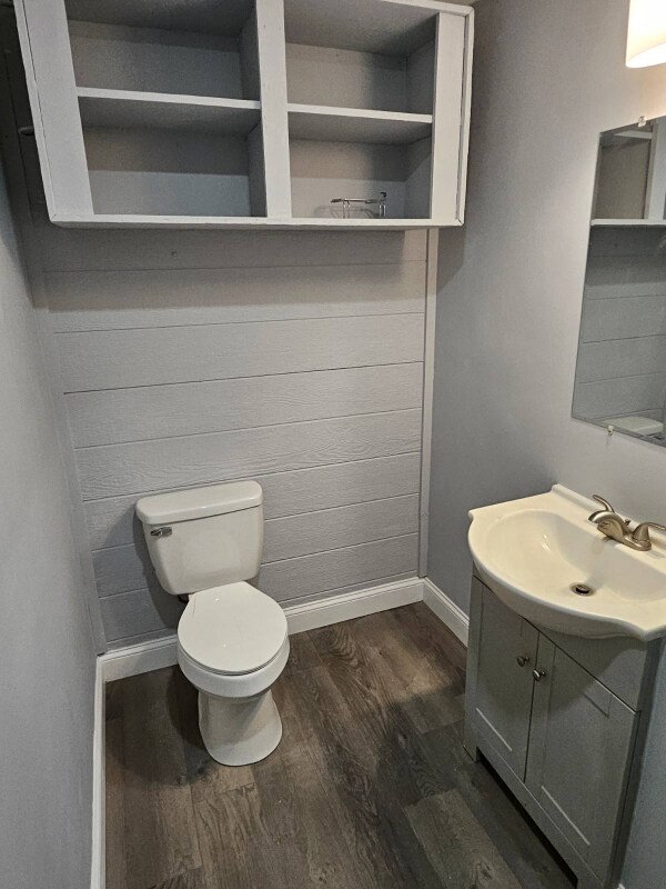 Building Photo - 132 Millbury St