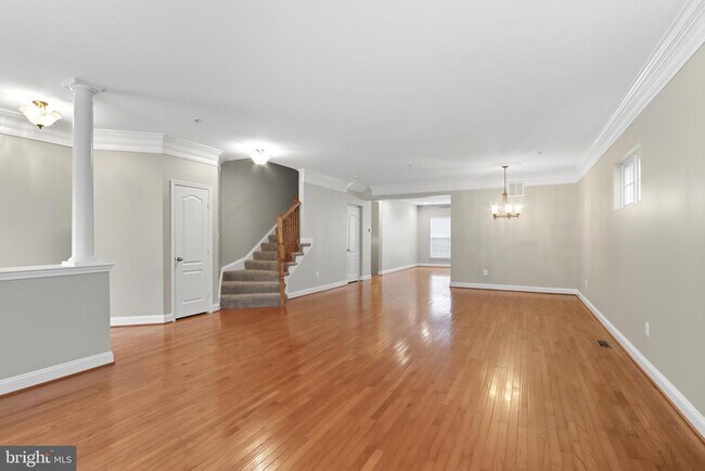 Building Photo - 10228 Nuthatch Dr