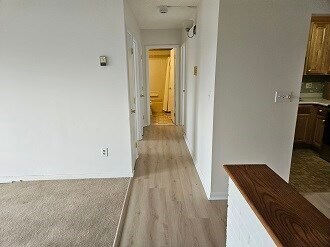 Building Photo - 164 Galen St