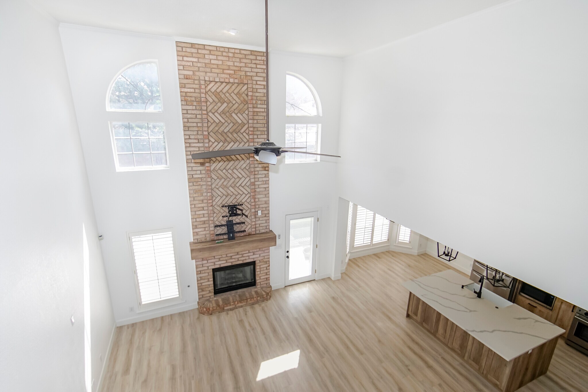 Building Photo - 918 Bella Cumbre Dr