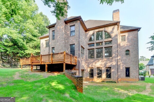 Building Photo - 8920 Doral Dr