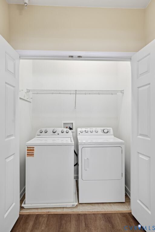 Building Photo - 1000 Westwood Village Way