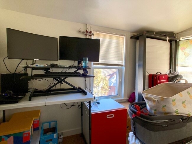 Building Photo - 124 Carlisle St