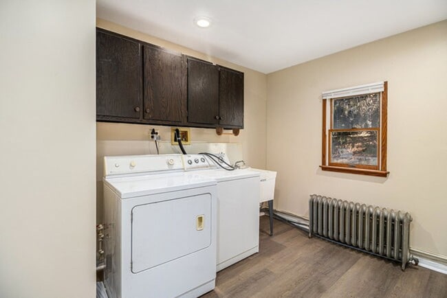 Building Photo - Charming 3-Bedroom Home in Quiet Neighborhood