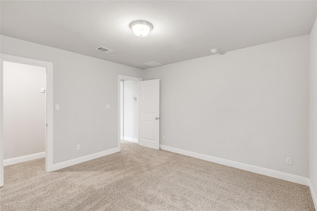 Building Photo - 5300 Cipriano Dr