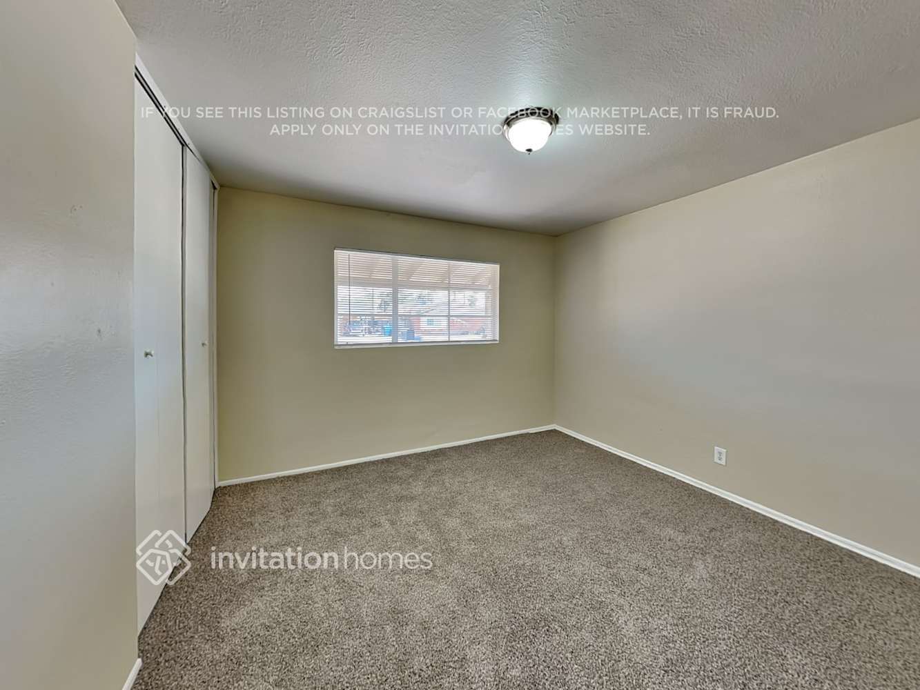 Building Photo - 3608 W Sierra Vista Dr