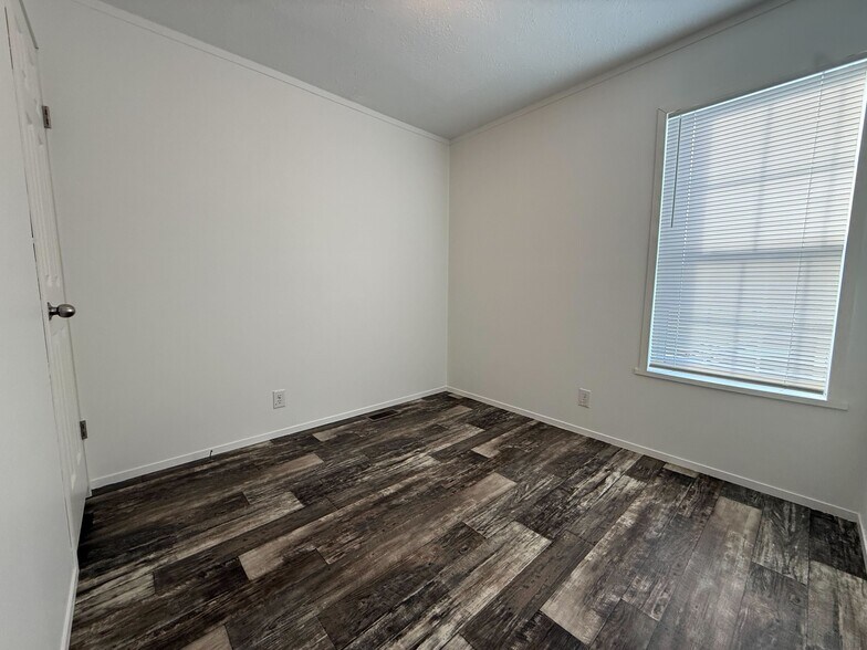 Building Photo - 11719 Cascade Cir