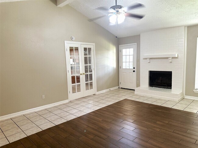 Building Photo - 4531 Burkegate Dr