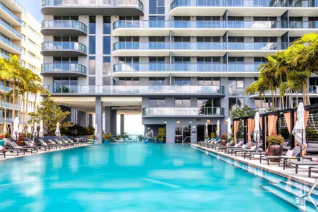 Building Photo - 101 NE 34th St