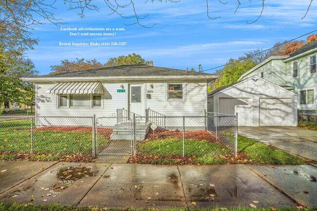 Primary Photo - 205 National Ave NW