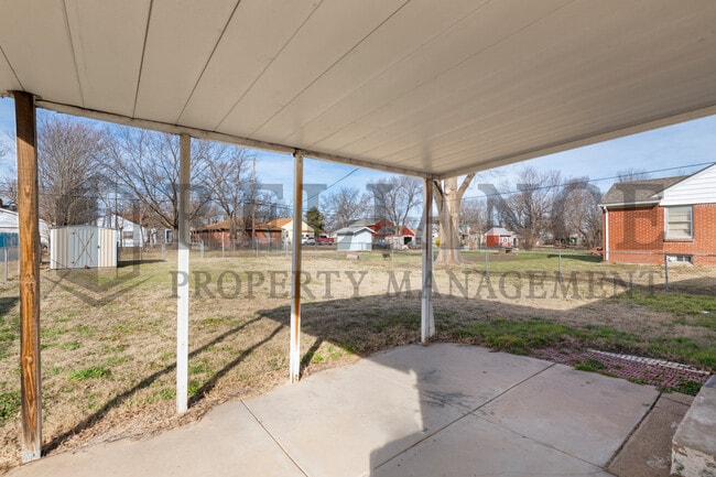 Building Photo - 1723 S Emporia Ave