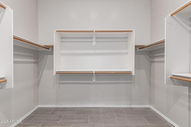 Building Photo - 3433 E Bluebird Pl