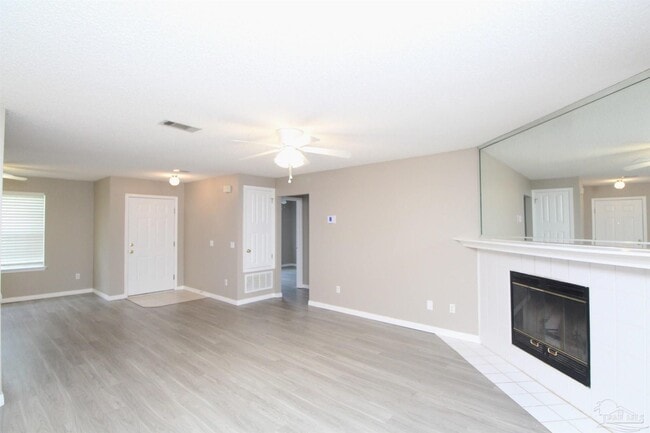 Building Photo - 6923 Cedar Ridge Cir