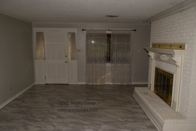Building Photo - 201 Audubon St