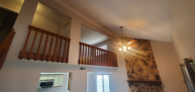Building Photo - 1387 Sanzon Dr