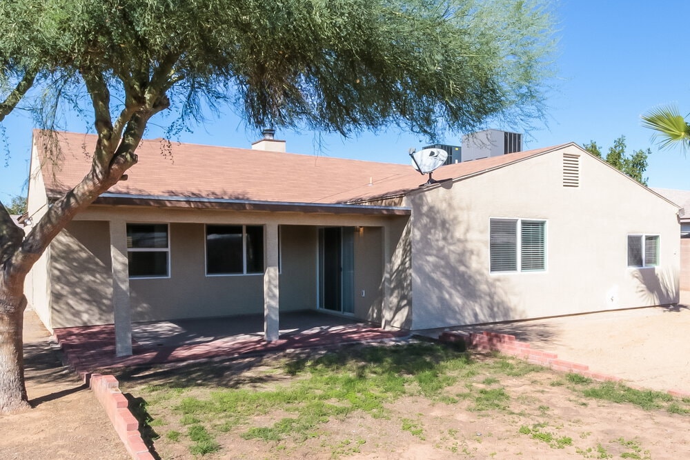 Building Photo - 12323 N 86th Ln