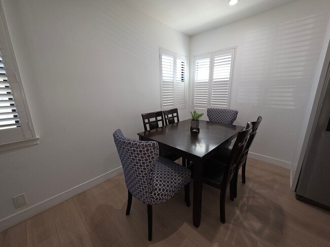 Building Photo - ***Just Reduced*** 5-Bedroom, 2-Bathroom home located in Azusa, CA!