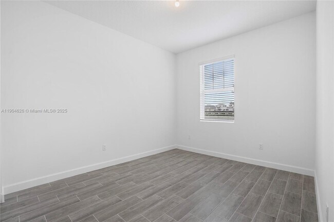 Building Photo - 19655 Barn Swallow Way