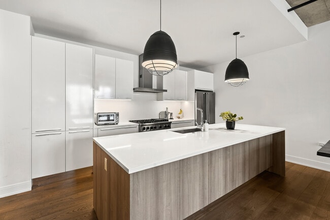 Building Photo - 111 S Peoria St