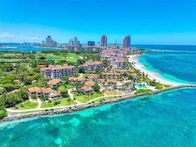 Building Photo - 15723 Fisher Island Dr