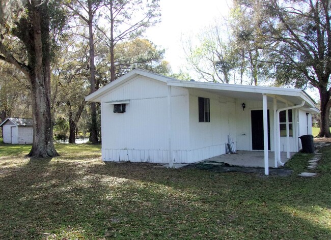 Building Photo - Adorable 2 Bedroom Mobile