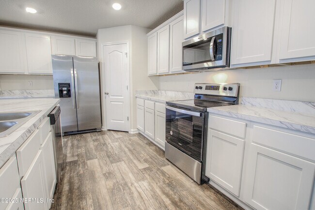 Building Photo - 5716 Bluetick Ct